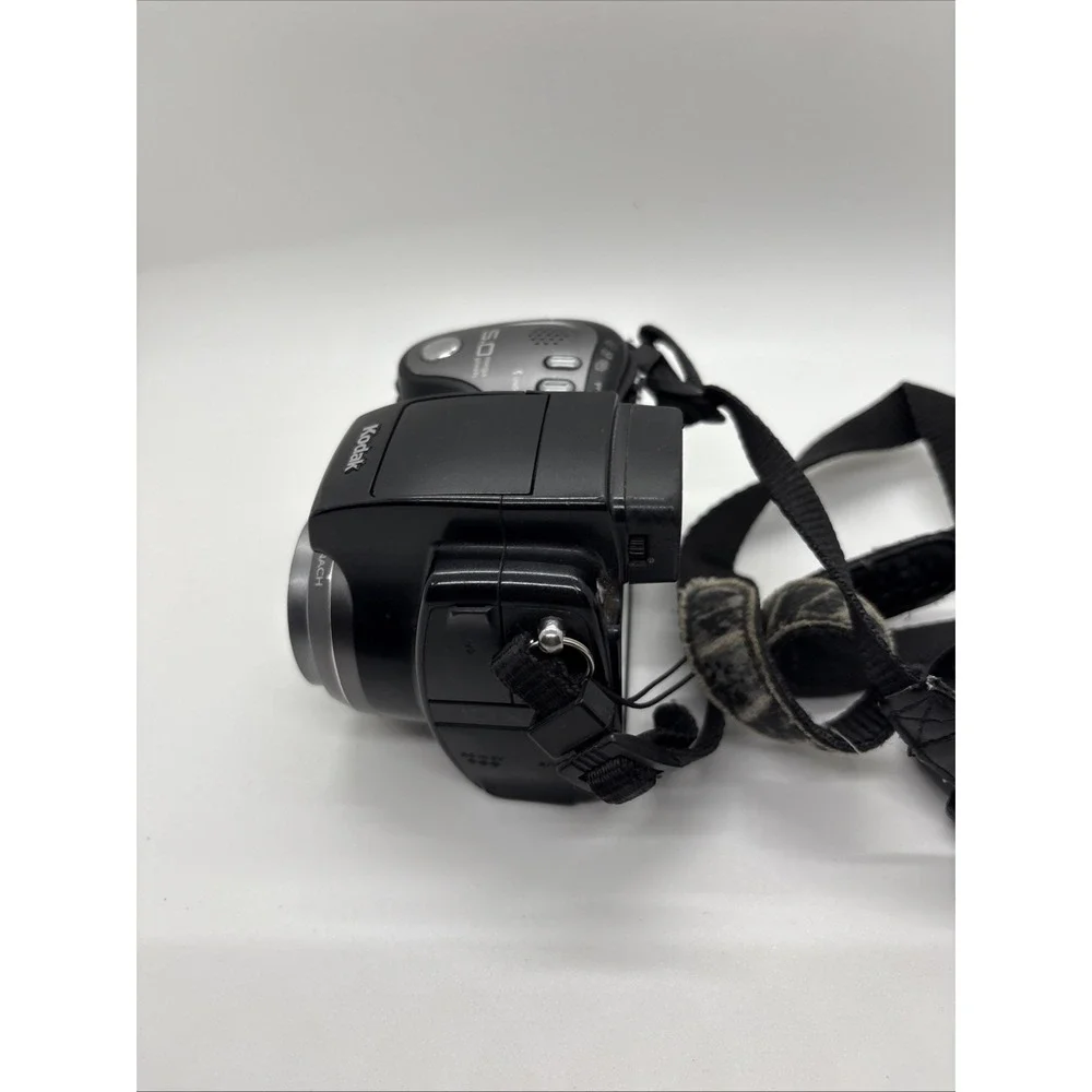 Kodak EasyShare Z7590 5MP Digital Camera Black 10x Optical Zoom UNTESTED